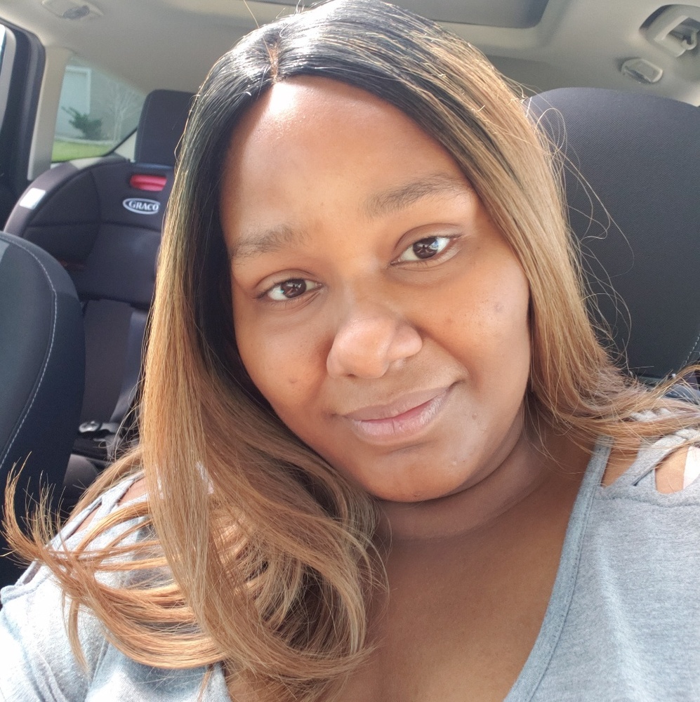 Meet your Posher, Alisha